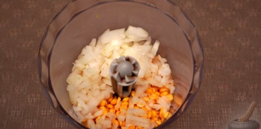 Фото приготовления рецепта: Пирожки "Хмельницкие" с горохом - шаг №9