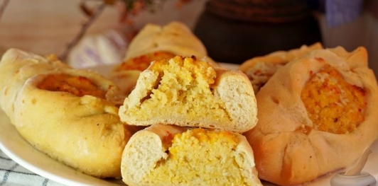 Фото приготовления рецепта: Пирожки "Хмельницкие" с горохом - шаг №26