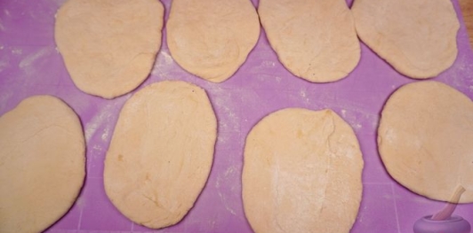 Фото приготовления рецепта: Пирожки "Хмельницкие" с горохом - шаг №16