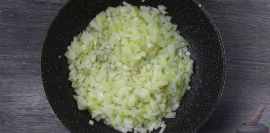 Фото приготовления рецепта: Рыбный плов - шаг №6