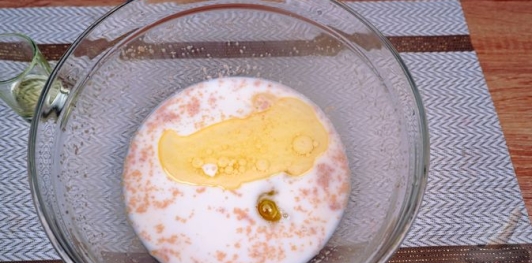 Фото приготовления рецепта: Сакаллы поачи - булочки "с бородой" - шаг №5