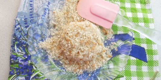 Фото приготовления рецепта: Сочные биточки из куриного филе с манкой - шаг №15