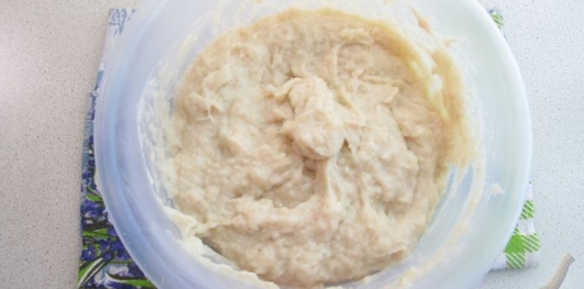 Фото приготовления рецепта: Сочные биточки из куриного филе с манкой - шаг №13