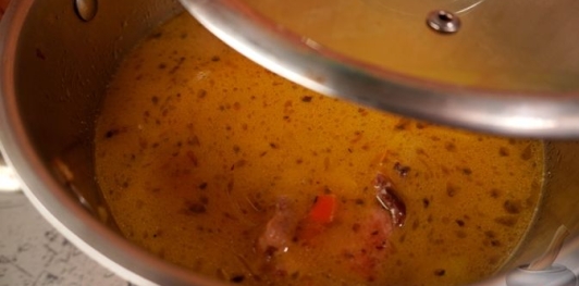 Фото приготовления рецепта: Суп с кроликом и кольраби - шаг №17