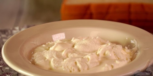 Фото приготовления рецепта: Сыр лабне (молодой) - шаг №9