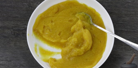 Фото приготовления рецепта: Творожные блины-пирожки с консервированными персиками - шаг №16