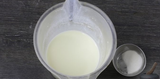 Фото приготовления рецепта: Творожные блины-пирожки со сладкой творожной начинкой - шаг №11