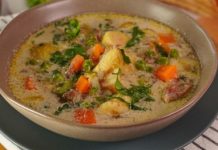 Утиный суп с брюссельской капустой, зелёным горошком и сырными клёцками