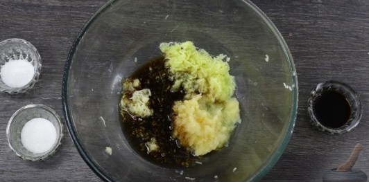 Фото приготовления рецепта: Жареная говядина по-корейски - шаг №6