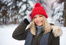 Стиль ломается одной шапкой: 5 моделей, которые делают образ тяжёлым и старомодным