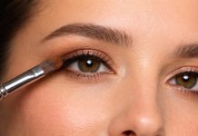 Усталость больше не выдаст: приемы макияжа, которые за секунды делают взгляд распахнутым