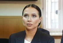 Лерчек потребовала проверить действия следователя за отказ ей посетить врача