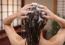 Волосы больше не пожирнеют к вечеру: одно средство избавит от сухого шампуня и бесконечного мытья