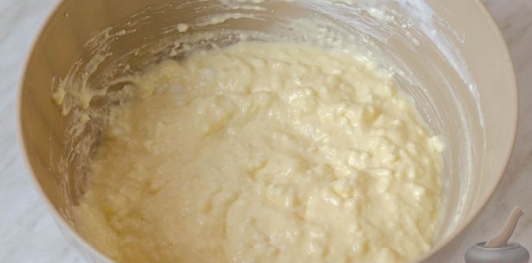 Фото приготовления рецепта: Баница с брынзой (из теста фило) - шаг №5