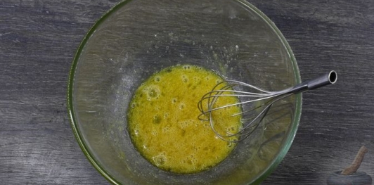 Фото приготовления рецепта: Блинчики с курицей и капустой - шаг №15