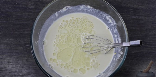 Фото приготовления рецепта: Блинчики с курицей и капустой - шаг №22