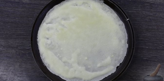 Фото приготовления рецепта: Блинчики с курицей и капустой - шаг №23