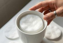 Дезодоранты с отдушками играют в иллюзию свежести: запах пота сдастся после одного раствора