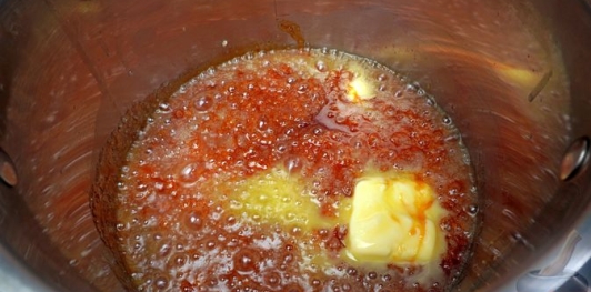 Фото приготовления рецепта: Десертный пирог "Трилече" - шаг №15