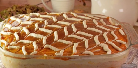 Фото приготовления рецепта: Десертный пирог "Трилече" - шаг №35