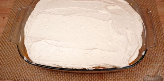 Фото приготовления рецепта: Десертный пирог "Трилече" - шаг №30