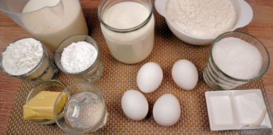 Фото приготовления рецепта: Десертный пирог "Трилече" - шаг №1