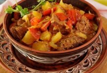 Гуляш с капустой по-коложварски