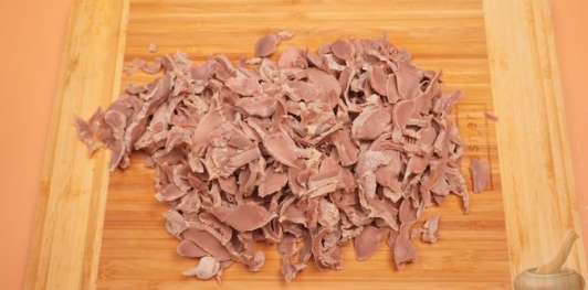 Фото приготовления рецепта: Хе из куриных желудков со сладким перцем, морковью и луком - шаг №10