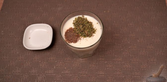 Фото приготовления рецепта: Картофельная запеканка с яйцами и сыром - шаг №13