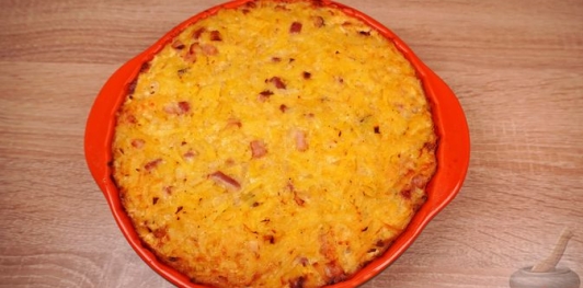 Фото приготовления рецепта: Картошка, запечённая с копчёной рулькой и сыром - шаг №18