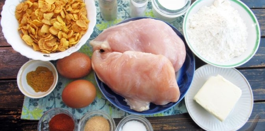 Фото приготовления рецепта: Куриные наггетсы в духовке - шаг №1