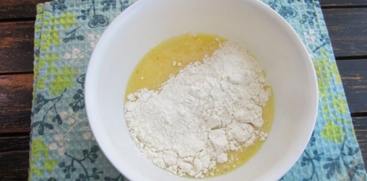 Фото приготовления рецепта: Куриные наггетсы в духовке - шаг №12