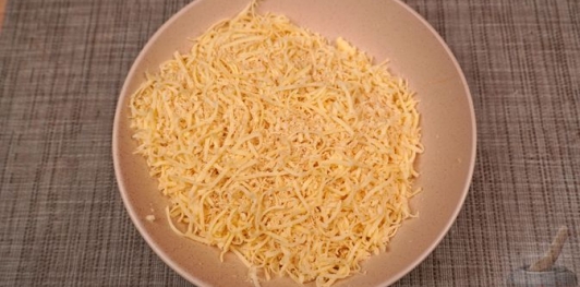 Фото приготовления рецепта: Куриные ножки в сырной панировке - шаг №6