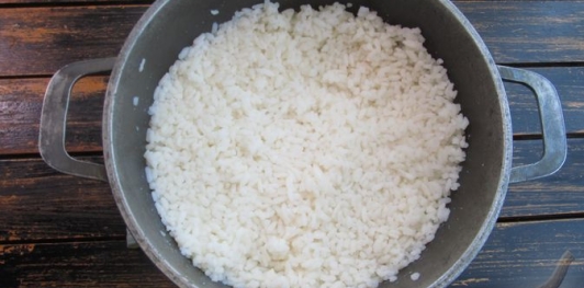 Фото приготовления рецепта: Ленивые суши - шаг №6