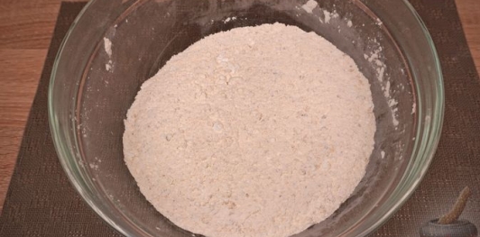 Фото приготовления рецепта: Линцский пирог с клубничным джемом - шаг №6