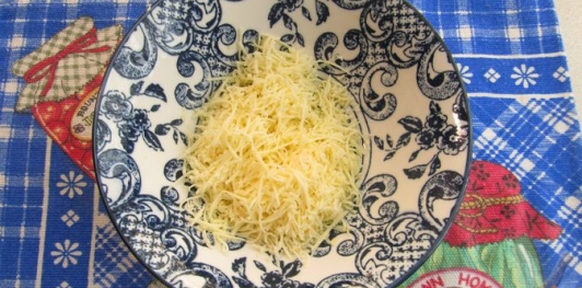 Фото приготовления рецепта: Мясной шар "Сюрприз" с грибами - шаг №19