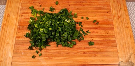 Фото приготовления рецепта: Намазка из яиц и черемши - шаг №8