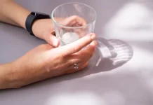 Названы три самых полезных напитка для сердца