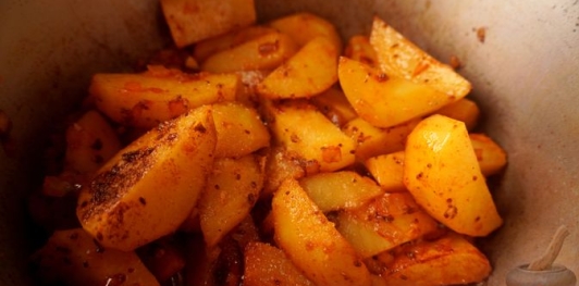 Фото приготовления рецепта: Паприкаш из картофеля - шаг №10