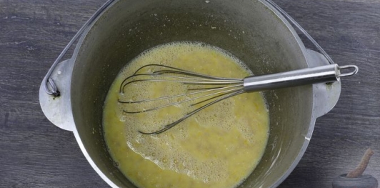 Фото приготовления рецепта: Пасхальные куличи "Ночная паска" - шаг №7