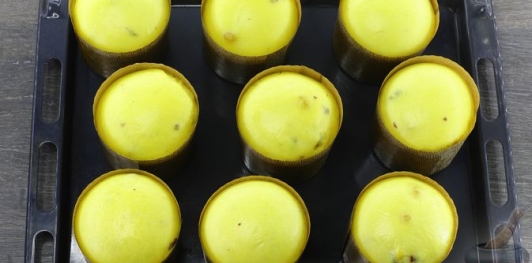 Фото приготовления рецепта: Пасхальные куличи "Ночная паска" - шаг №23