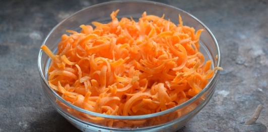 Фото приготовления рецепта: Паштет из моркови с грецкими орехами - шаг №2