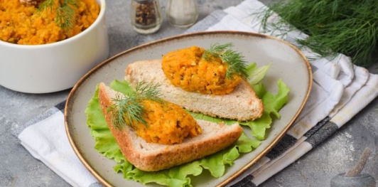 Фото приготовления рецепта: Паштет из моркови с грецкими орехами - шаг №9