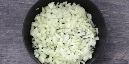 Фото приготовления рецепта: Печеночно-мясной торт - шаг №19