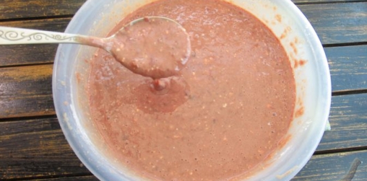 Фото приготовления рецепта: Печёночный торт с обжаренными овощами - шаг №10