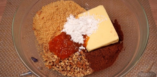 Фото приготовления рецепта: Пирожные «Пасхальные яйца» из печенья - шаг №10