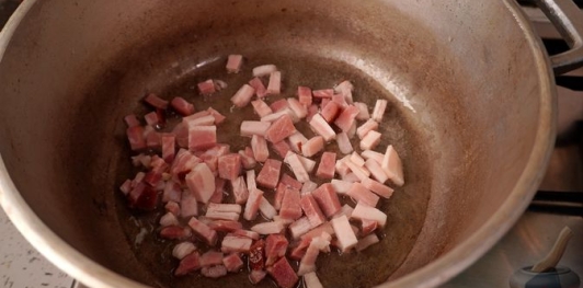 Фото приготовления рецепта: Пёркёльт из баранины - шаг №4