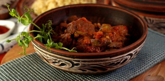 Фото приготовления рецепта: Пёркёльт из баранины - шаг №17