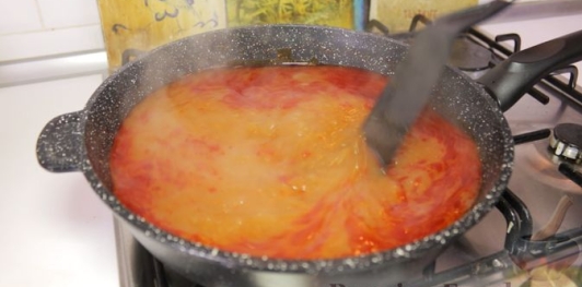 Фото приготовления рецепта: Похмельные пельмени "Том Ям" - шаг №1