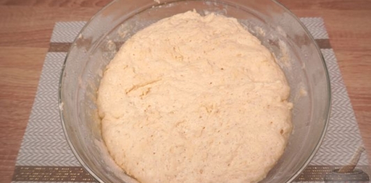 Фото приготовления рецепта: Польский пасхальный кулич на нутряном жире и сливочном масле - шаг №7